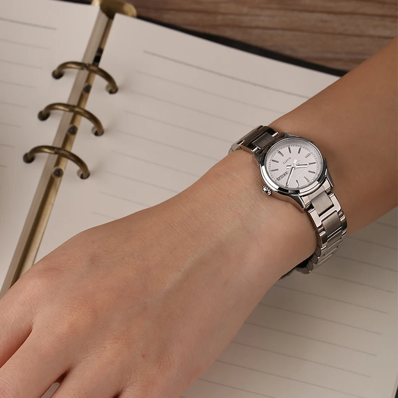 Reloj de lujo BERNY para mujer - Luxury Watch In Japan reseña y precio