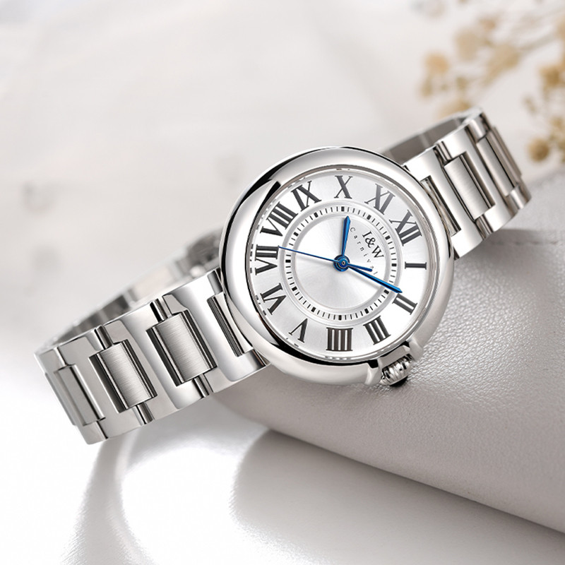 Suiza CARNIVAL I & W marca de  - Luxury Watch In Japan reseña y precio