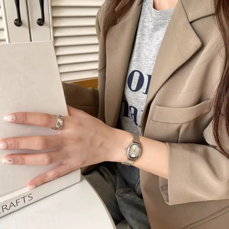 Reloj verde con esfera ovalada - Luxury Watch Brand For Women reseña y precio